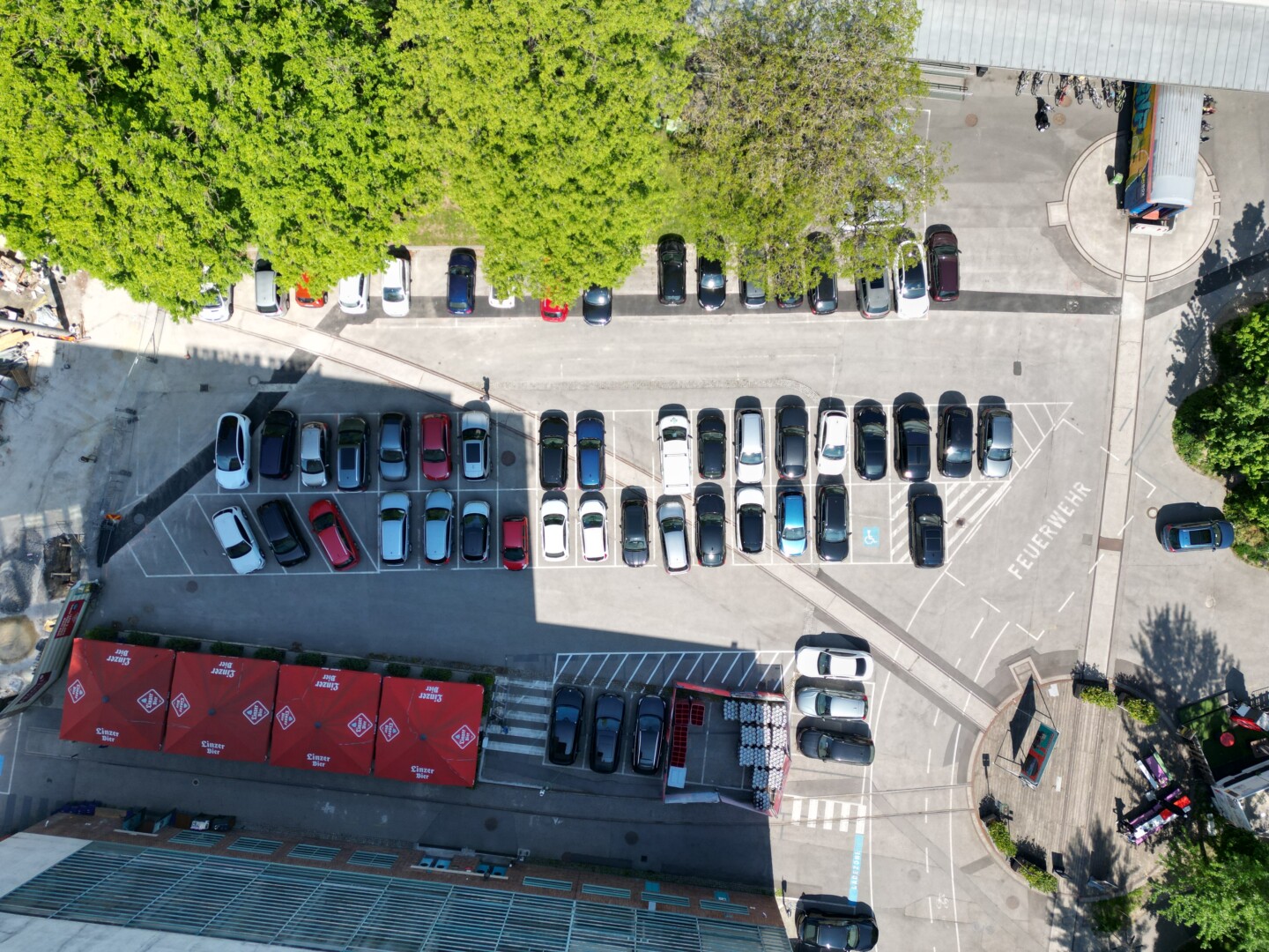Landschaftsarchitekt:innen sollen ihre innovativen Ideen einbringen, die den Innenhof der Tabakfabrik zu einem lebendigen, inspirierenden, erholsamen Freiraum machen.